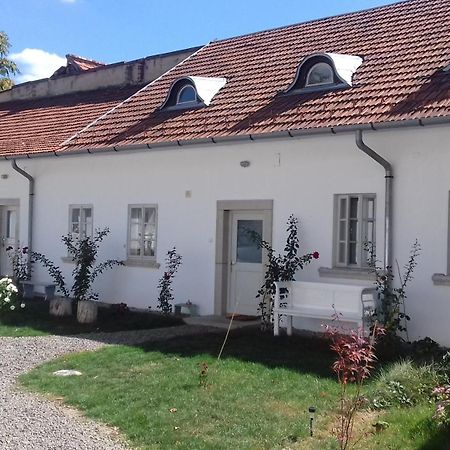 Plitzner Belvarosi Apartmanhaz Eger Bagian luar foto