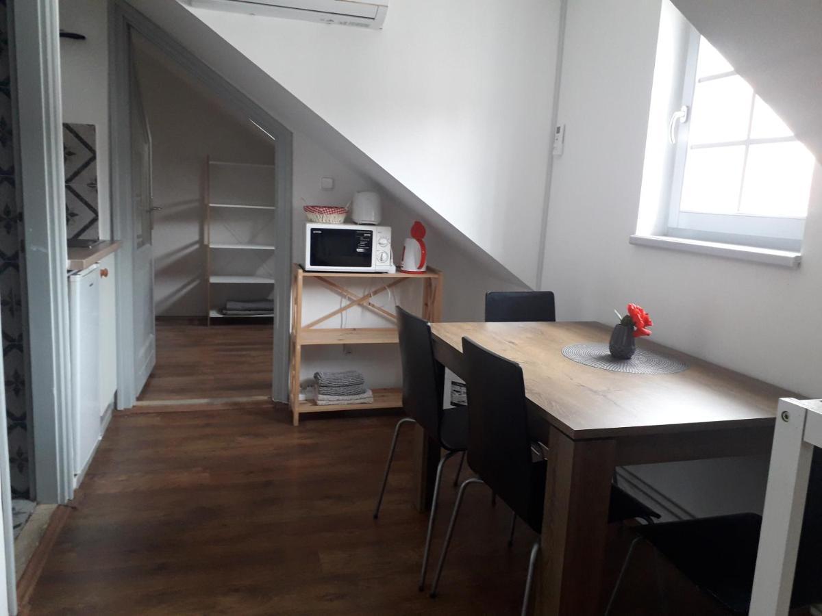 Plitzner Belvarosi Apartmanhaz Eger Bagian luar foto